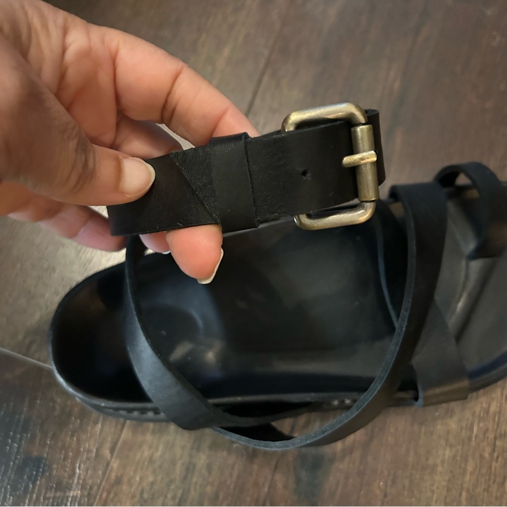 Elegant Black Ankle Strap Sandals - Picture 6 of 7